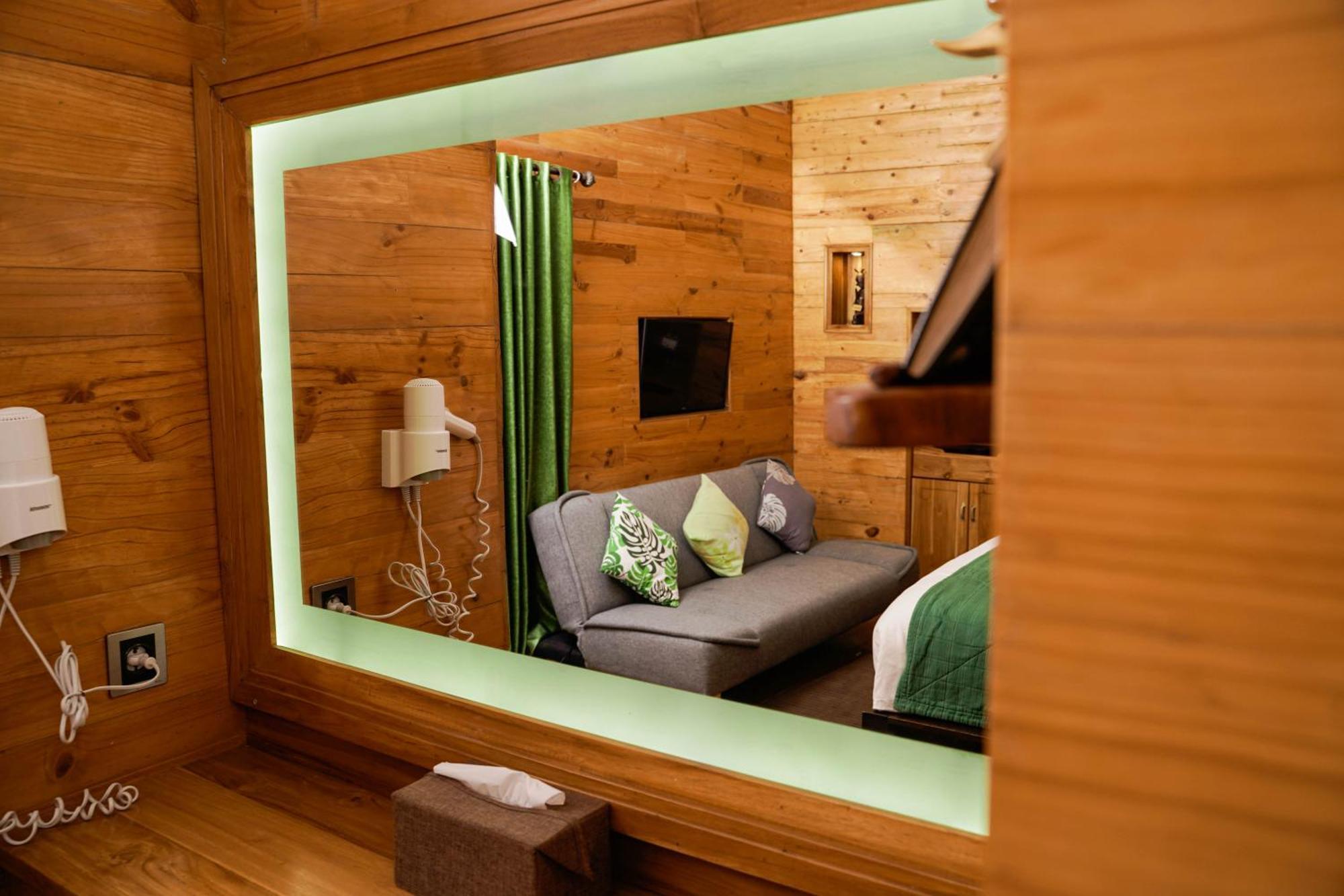 Pondanu Cabins By The Lake Bedugul  Exterior photo